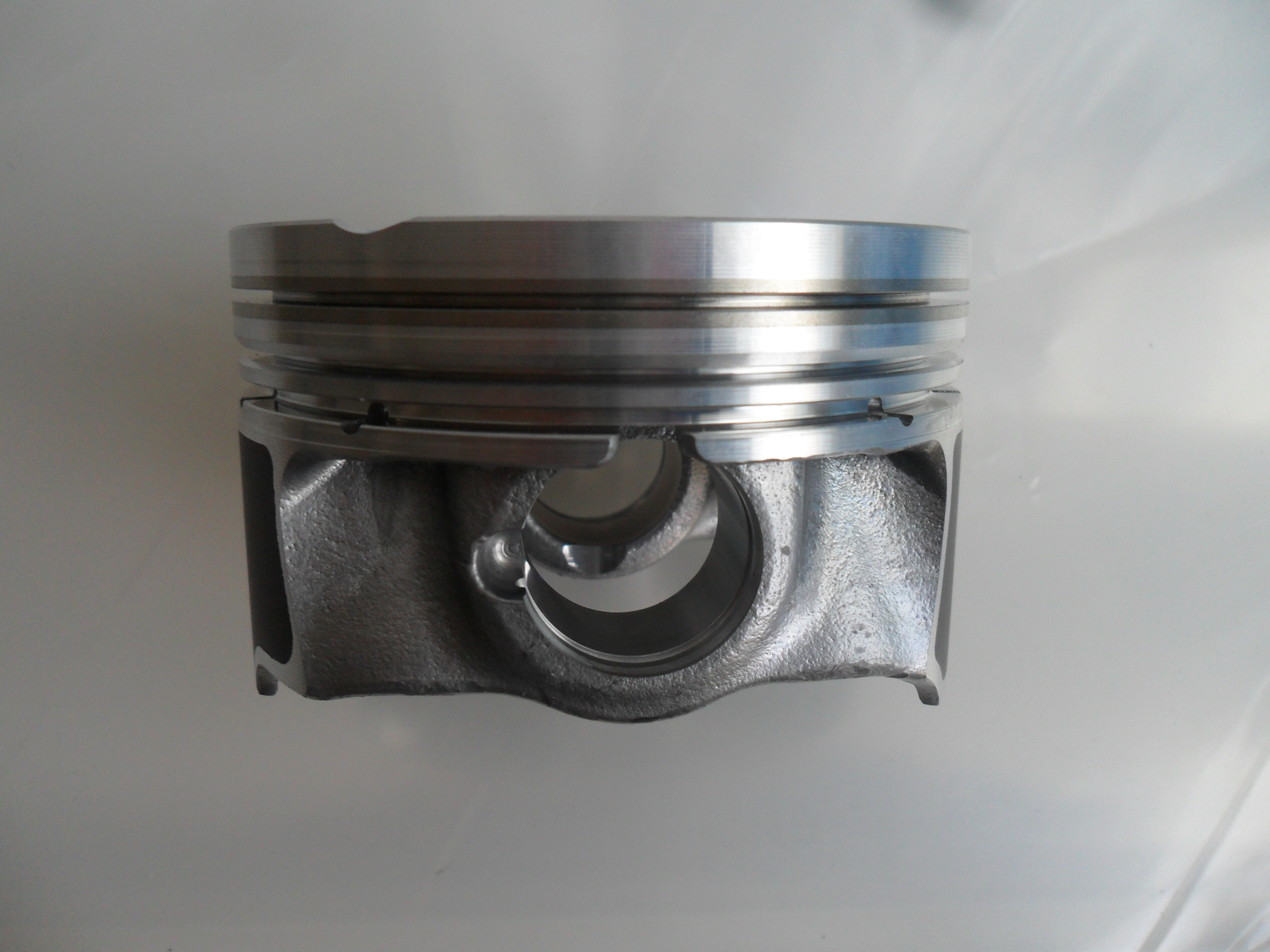 Anti-corrosion of pistons